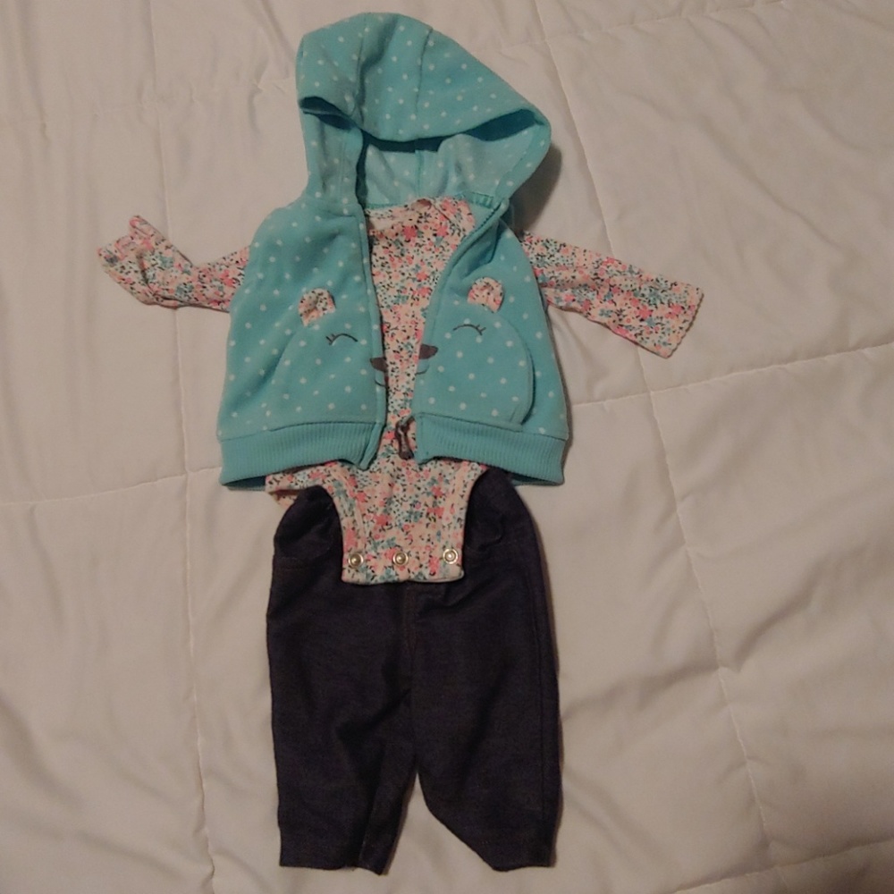 Newborn outfit with vest